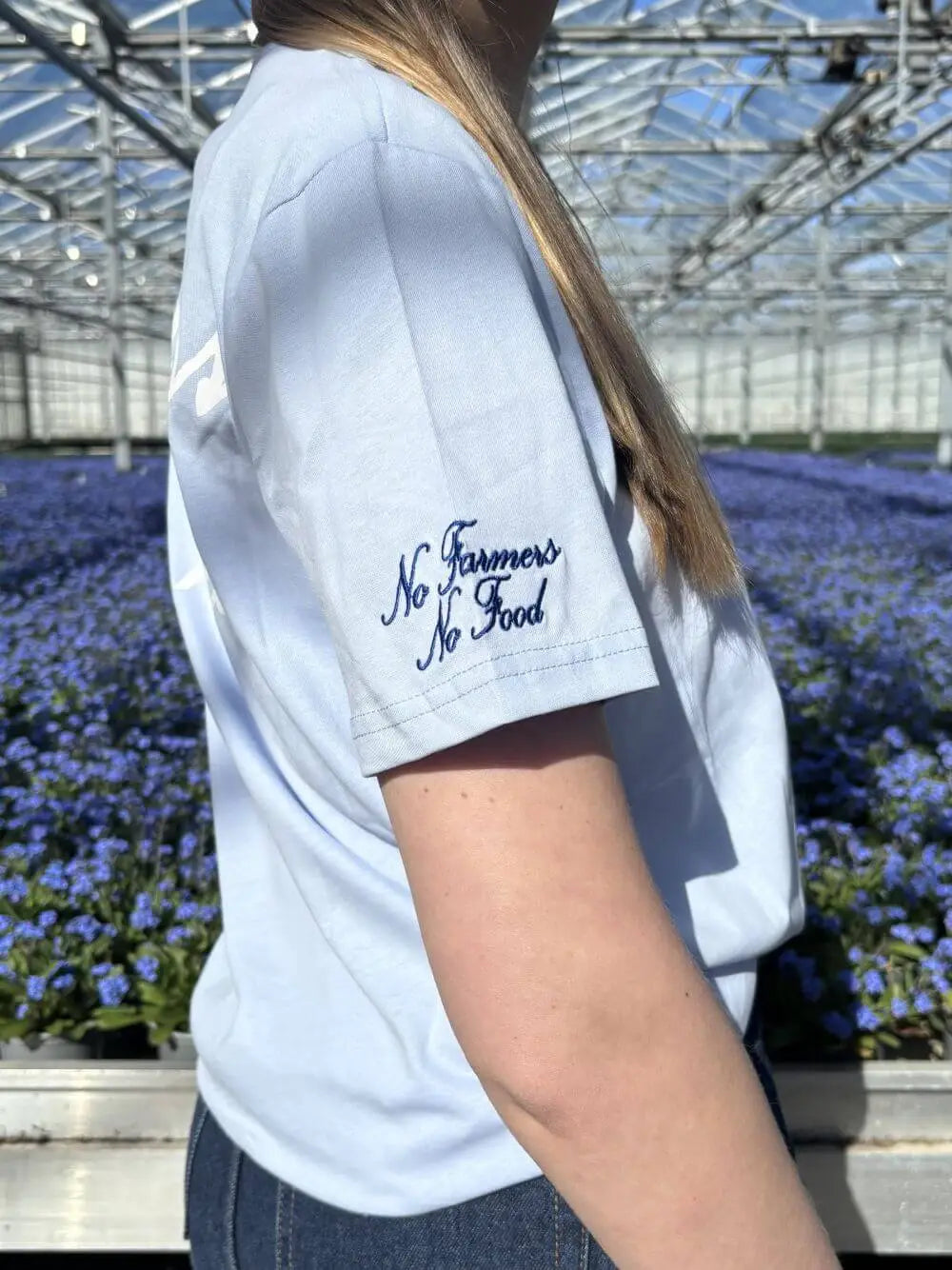 Boerin_tshirt_no_farmers_no_food_blauw