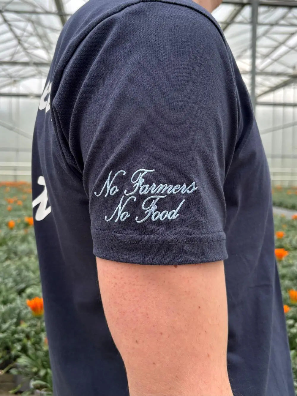 in farmers we trust donker blauw